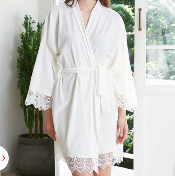 Plus Size Velvet Lace Robe - Picture 2 of 2